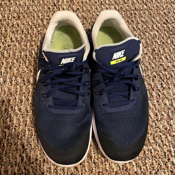 Nike Free Rn - Men’s 10 - Picture 2 of 5